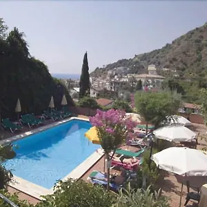 Sirina 4*, Taormina Italia
